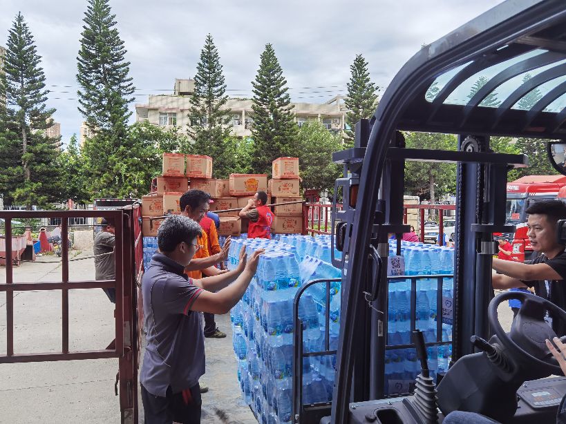 出发!福建省商盟公益基金会牵头捐赠75吨爱心物资驰援河南